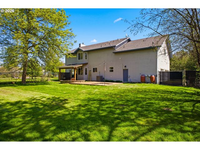 17911 Ne 158TH St, Brush Prairie, WA 98606
