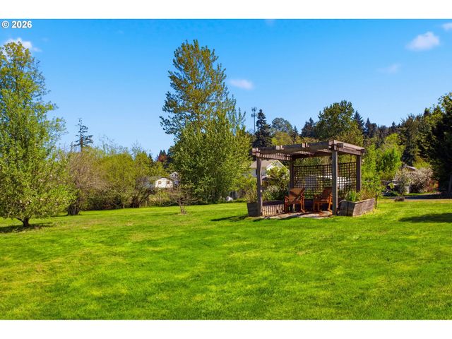 17911 Ne 158TH St, Brush Prairie, WA 98606