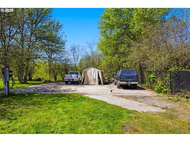 17911 Ne 158TH St, Brush Prairie, WA 98606