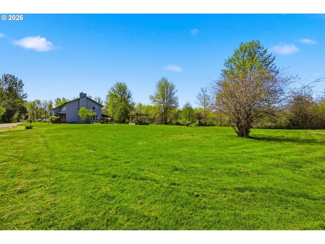 17911 Ne 158TH St, Brush Prairie, WA 98606
