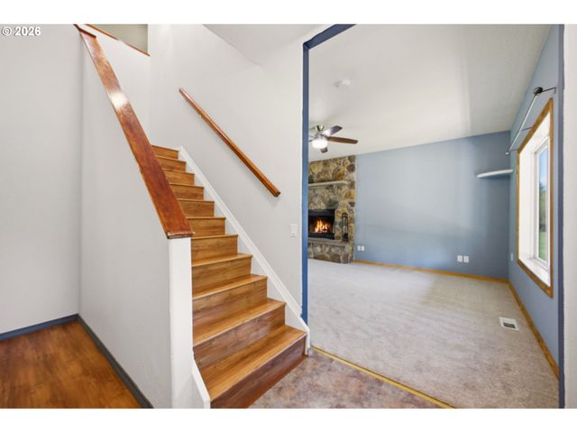 17911 Ne 158TH St, Brush Prairie, WA 98606