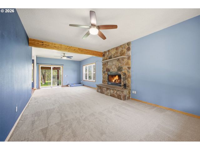 17911 Ne 158TH St, Brush Prairie, WA 98606