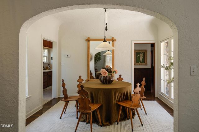10107 Stonehurst Avenue, Los Angeles, CA 91352