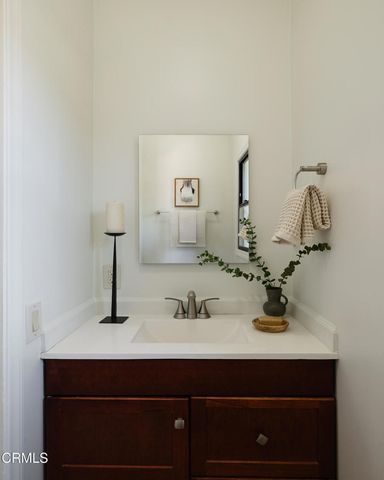 10107 Stonehurst Avenue, Los Angeles, CA 91352