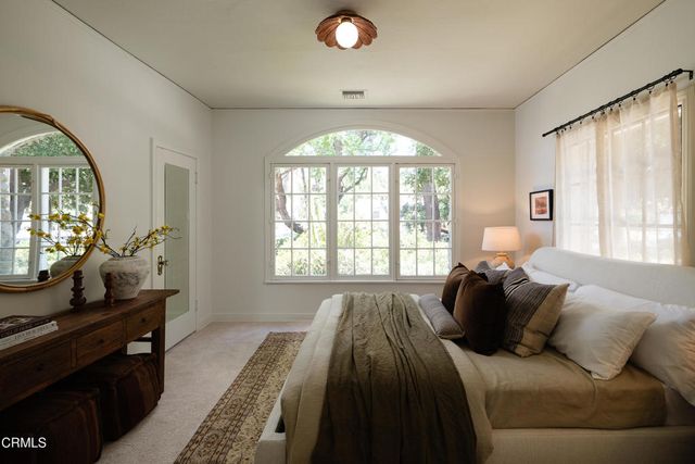 10107 Stonehurst Avenue, Los Angeles, CA 91352