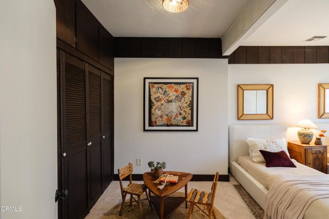 10107 Stonehurst Avenue, Los Angeles, CA 91352