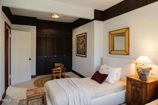 10107 Stonehurst Avenue, Los Angeles, CA 91352