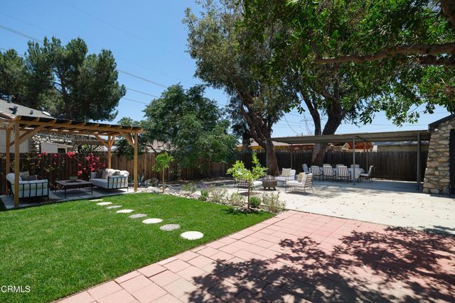 10107 Stonehurst Avenue, Los Angeles, CA 91352