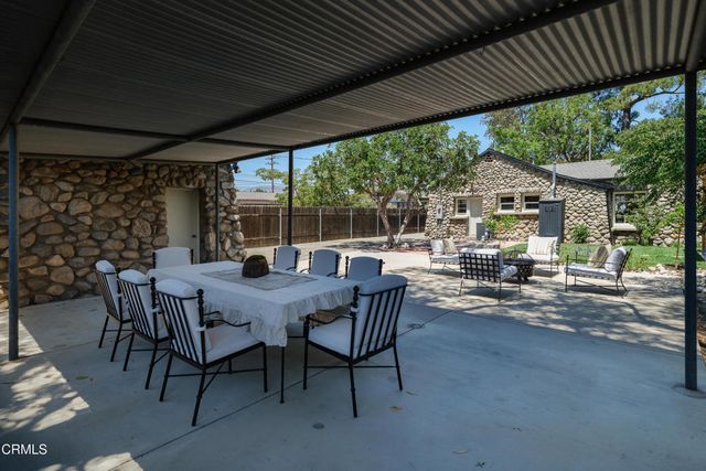 10107 Stonehurst Avenue, Los Angeles, CA 91352