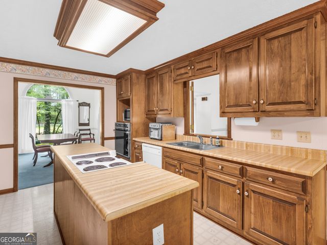 136 Darwish Drive, Mcdonough, GA 30252