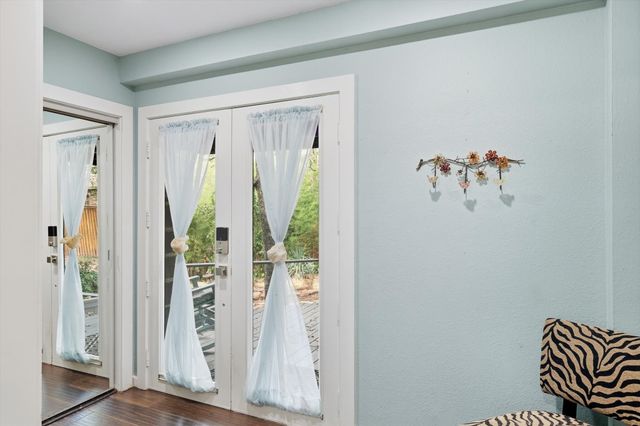 1221 Circle Lane, Bedford, TX 76022