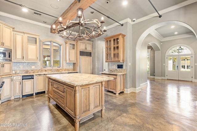 101 Tortola Lane, Youngsville, LA 70592