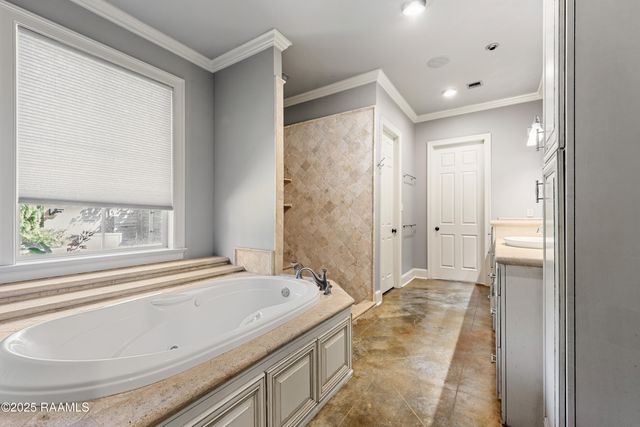 101 Tortola Lane, Youngsville, LA 70592