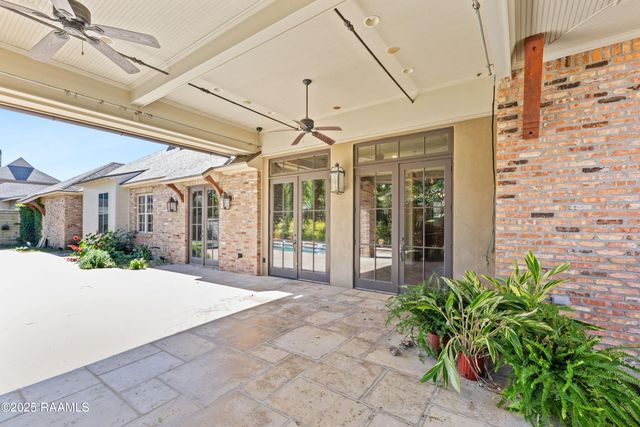 101 Tortola Lane, Youngsville, LA 70592