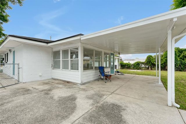 825 NW AVENUE Y AVENUE NW, Winter Haven, FL 33881