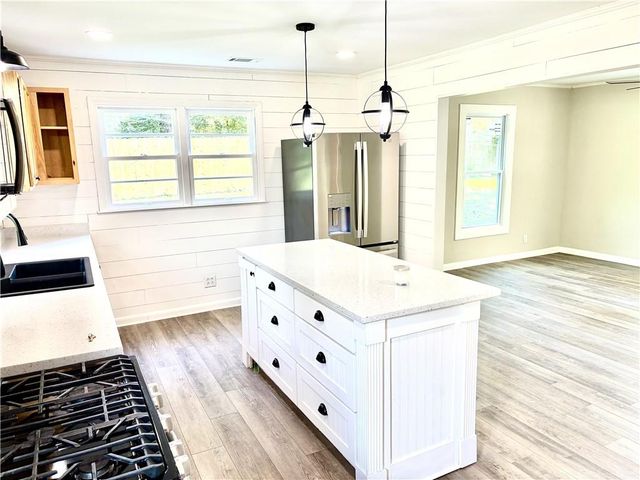 126 Wendy Hill Road SE, Calhoun, GA 30701