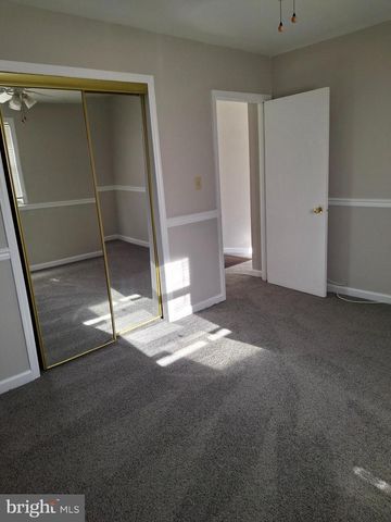 413 10TH AVE, Lindenwold, NJ 08021