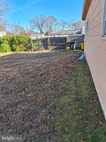 413 10TH AVE, Lindenwold, NJ 08021