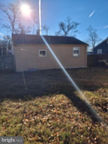 413 10TH AVE, Lindenwold, NJ 08021