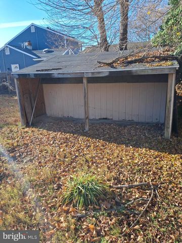 413 10TH AVE, Lindenwold, NJ 08021