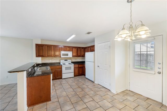 1720 Boardwalk Court, College Station, TX 77840