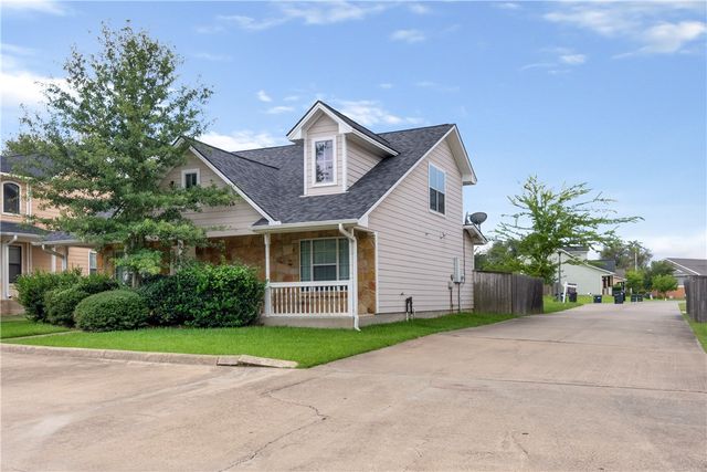 1720 Boardwalk Court, College Station, TX 77840