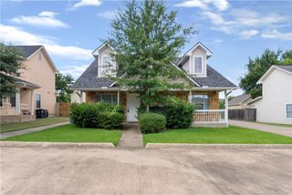 1720 Boardwalk Court, College Station, TX 77840