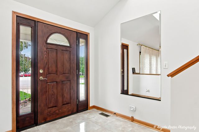 872 Harvest Court, Antioch, IL 60002