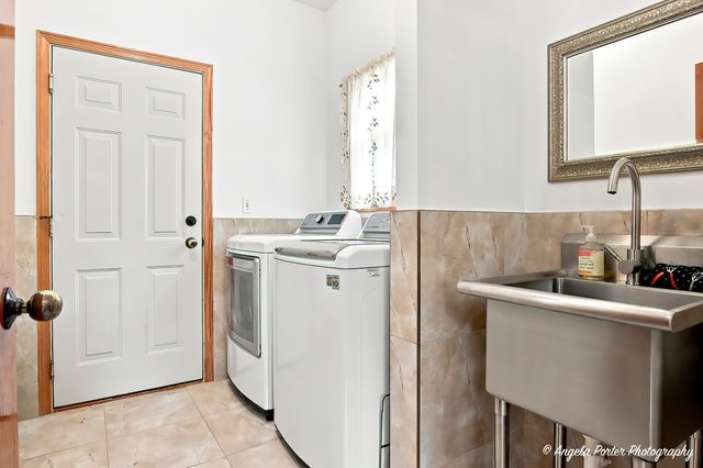 872 Harvest Court, Antioch, IL 60002