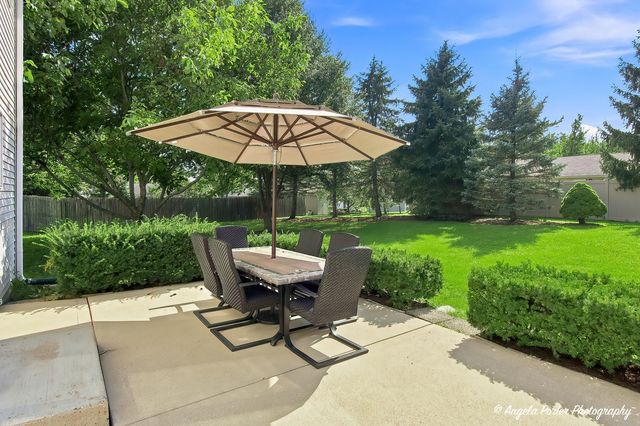 872 Harvest Court, Antioch, IL 60002