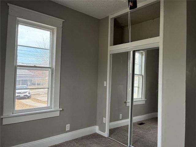 3221 Mitchell Avenue, St Joseph, MO 64507