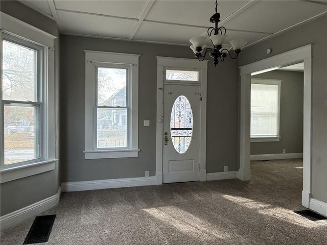 3221 Mitchell Avenue, St Joseph, MO 64507