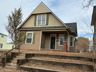 3221 Mitchell Avenue, St Joseph, MO 64507