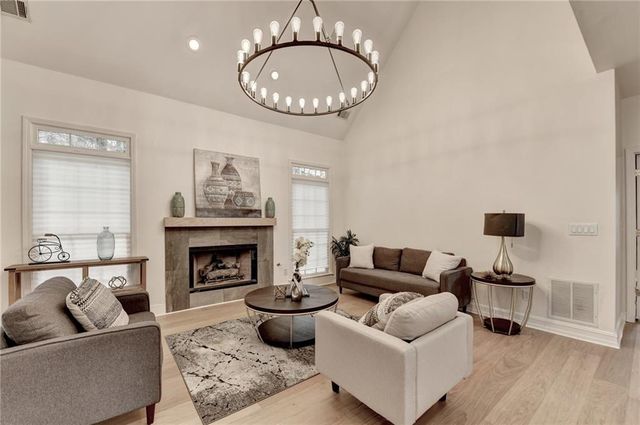710 Catamount Way SW, Lilburn, GA 30047