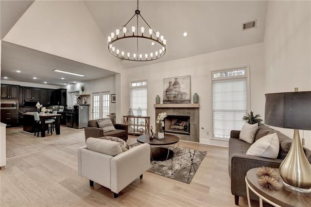 710 Catamount Way SW, Lilburn, GA 30047