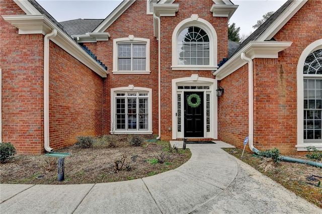 710 Catamount Way SW, Lilburn, GA 30047