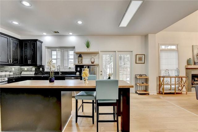 710 Catamount Way SW, Lilburn, GA 30047