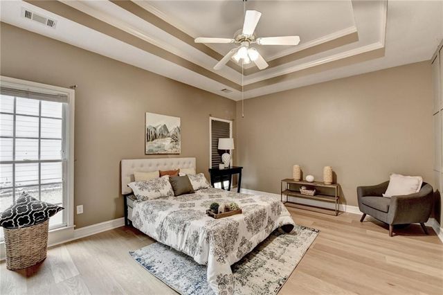 710 Catamount Way SW, Lilburn, GA 30047