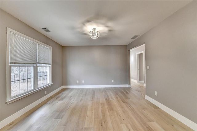 710 Catamount Way SW, Lilburn, GA 30047