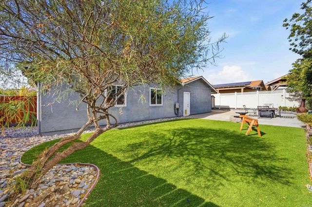 13323 Appaloosa Drive, Lakeside, CA 92040