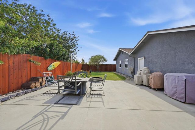 13323 Appaloosa Drive, Lakeside, CA 92040