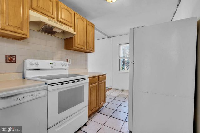 215 SCAMMELL DR, Browns Mills, NJ 08015