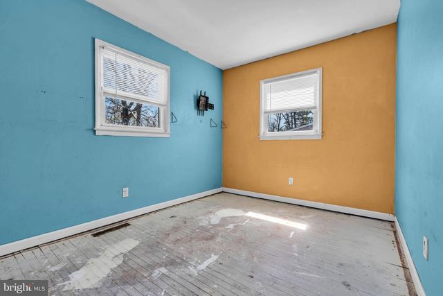 215 SCAMMELL DR, Browns Mills, NJ 08015