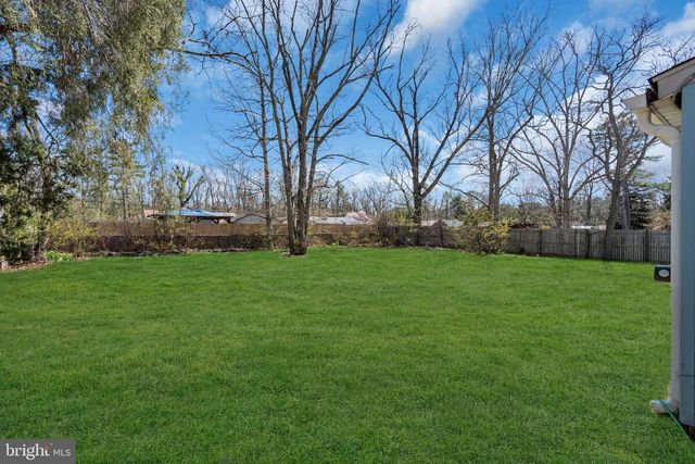 215 SCAMMELL DR, Browns Mills, NJ 08015