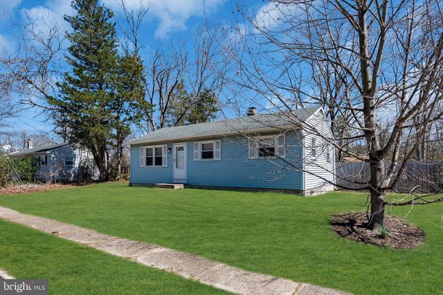 215 SCAMMELL DR, Browns Mills, NJ 08015