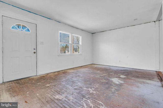 215 SCAMMELL DR, Browns Mills, NJ 08015
