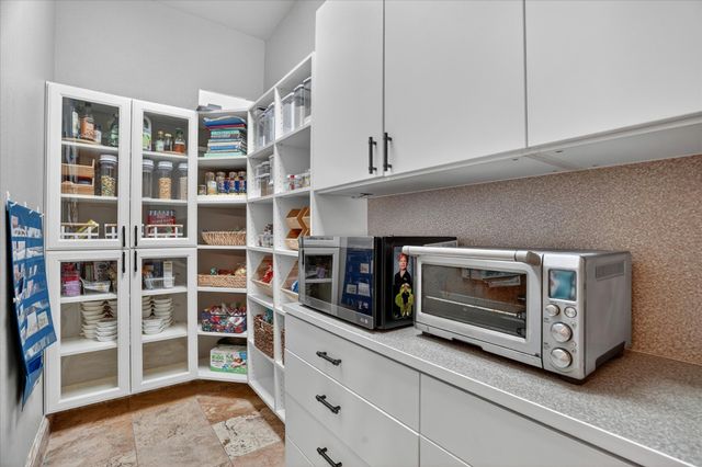 716 Flamingo Circle, Burleson, TX 76028