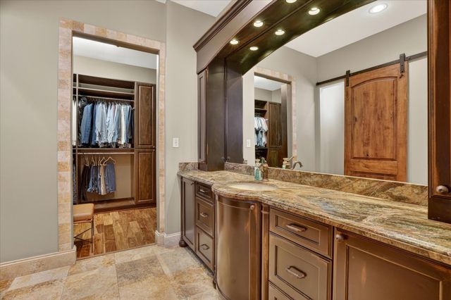 716 Flamingo Circle, Burleson, TX 76028