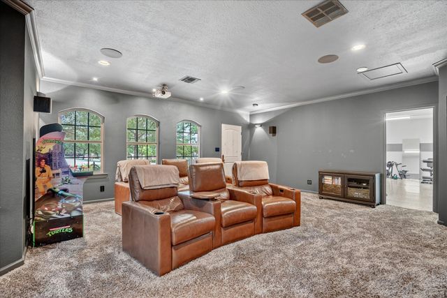 716 Flamingo Circle, Burleson, TX 76028