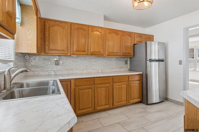 608 W Mission Avenue, Bellevue, NE 68005